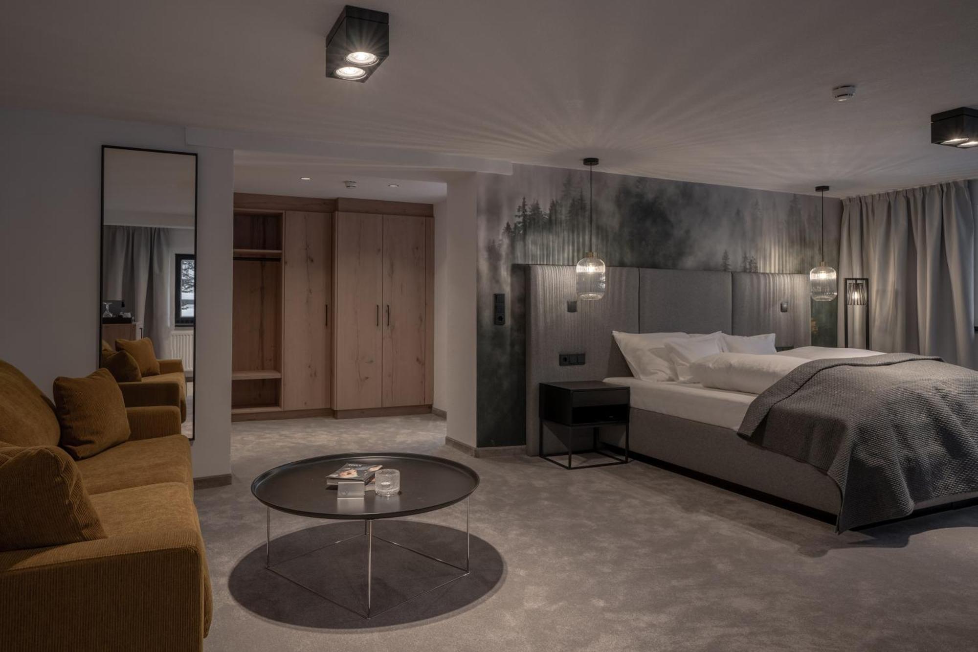 Hotel Madlein Ischgl Bagian luar foto